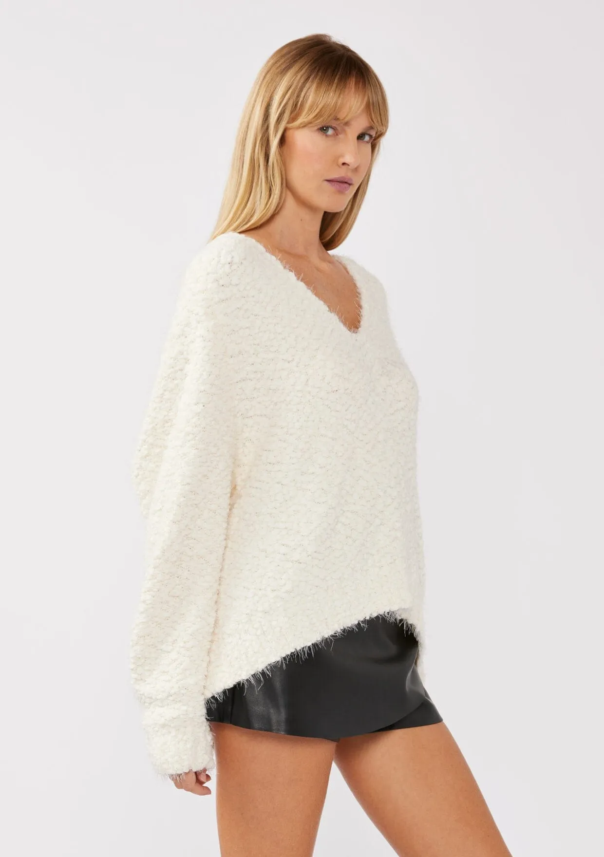 Cari Fuzzy Pullover