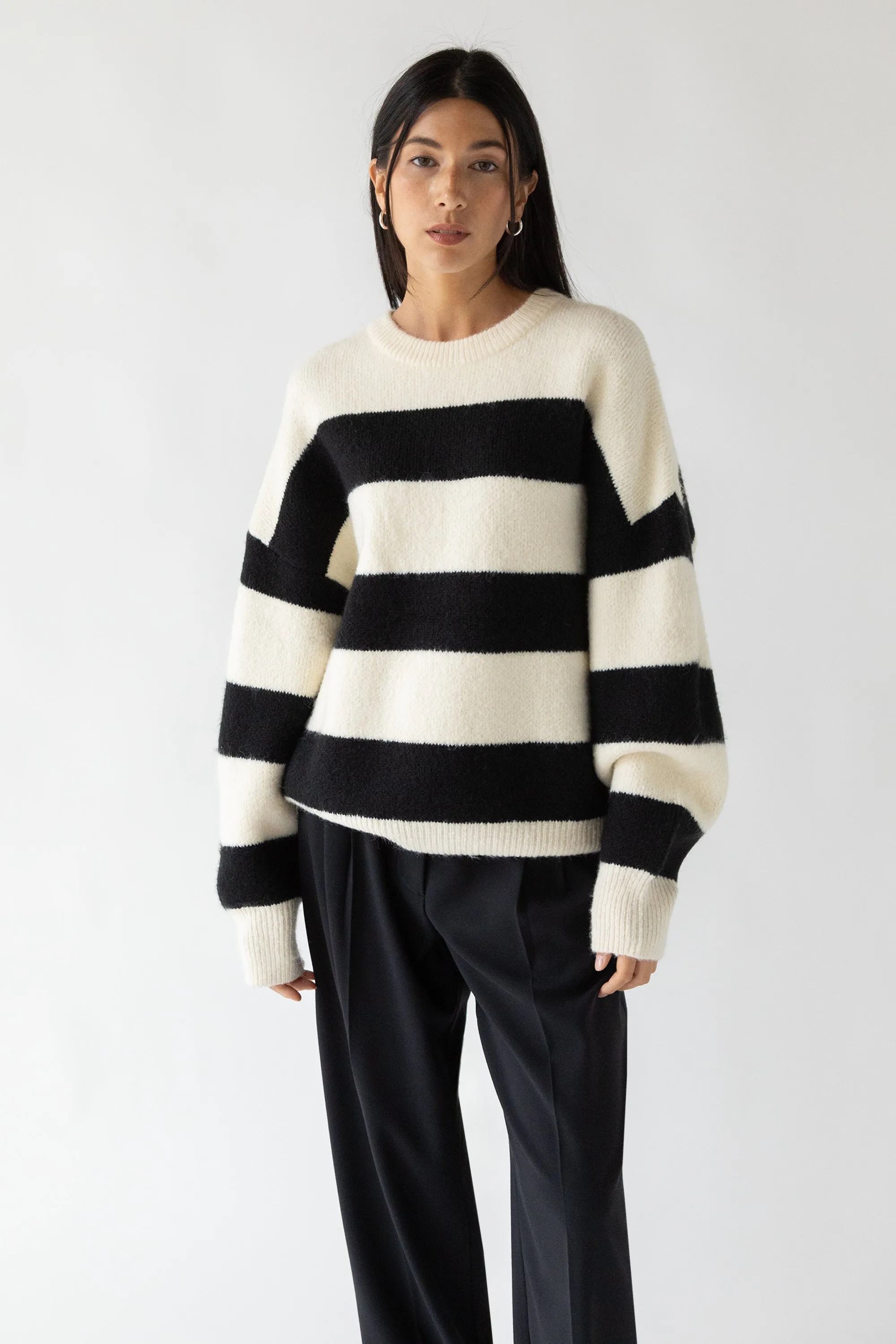 OVERSIZED STRIPED SWEATER